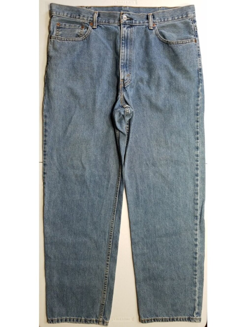 Levi's 550 Relaxed Fit 100% Cotton Medium Wash Blue Denim Jeans Men's Size 38x32